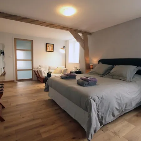 Monts Et Merveilles Bed & Breakfast