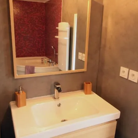 Monts Et Merveilles Bed & Breakfast 3*