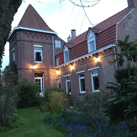 Monts Et Merveilles Bed & Breakfast 3*